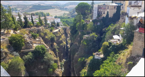 Blick in die Schlucht El Tajo